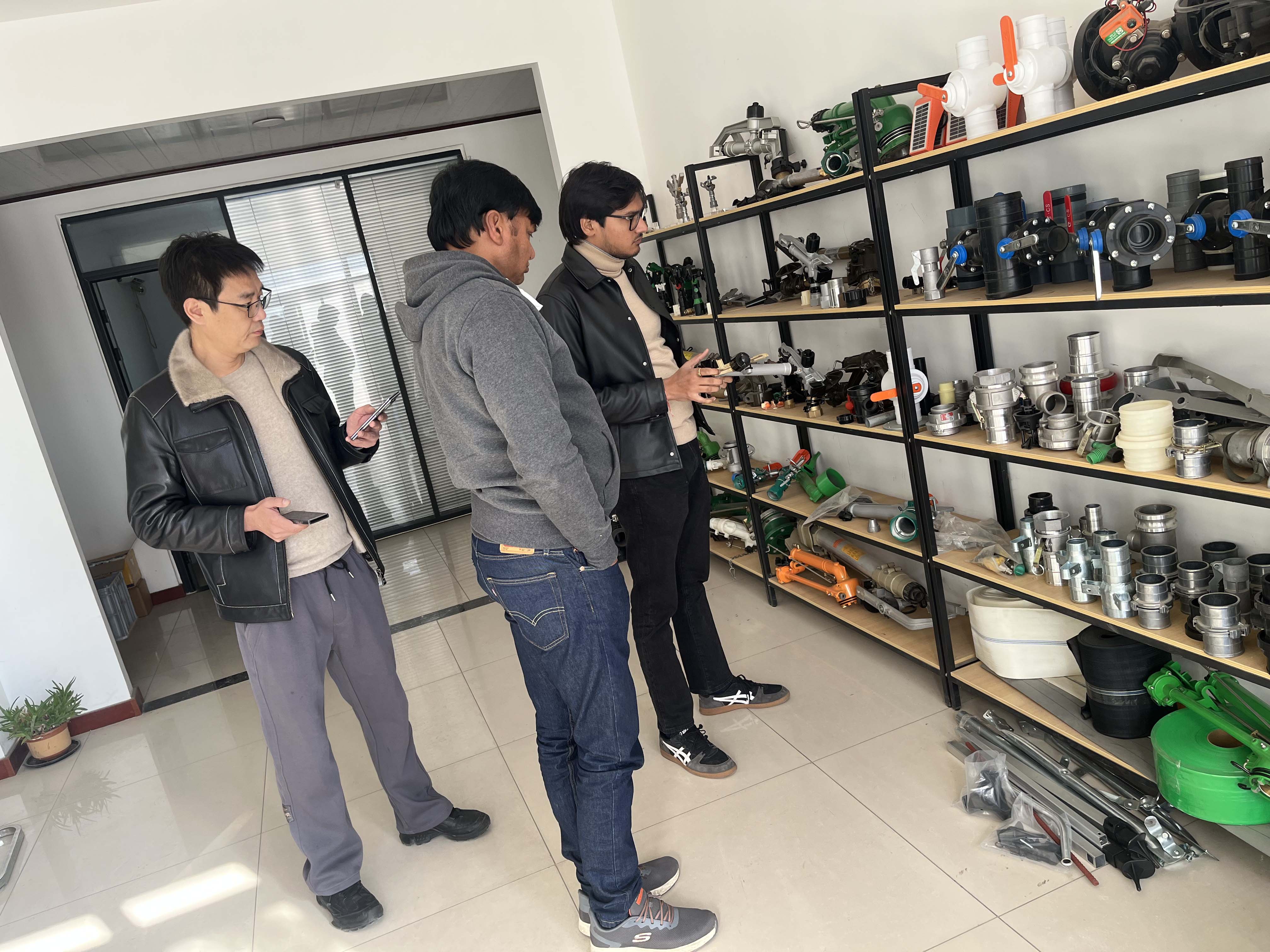 承德NS40 涡轮喷枪获客户青睐 洽谈批量合作